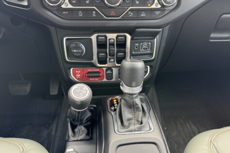 2025-jeep-gladiator-mojave-drive-review-2025-06-25_15-53-14_211784