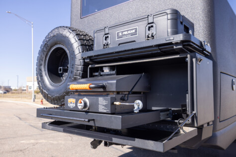 earthroamer-sx-005-a-seven-figure-mobile-fortress-2025-06-04_17-57-54_404376
