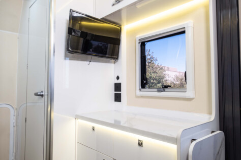 hunter-rmv-acela-sherpa-x-4x4-the-perfect-off-grid-platform-2025-06-20_11-32-34_137542