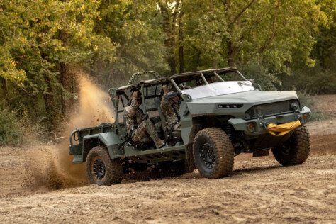 the-armys-combat-king-hides-chevy-colorado-zr2-parts-2025-06-24_16-17-17_868220